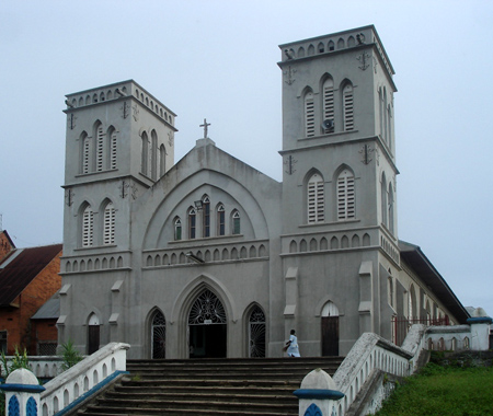 Kisangani cathdrale Notre Dame du Trs Saint Rosaire.jpg